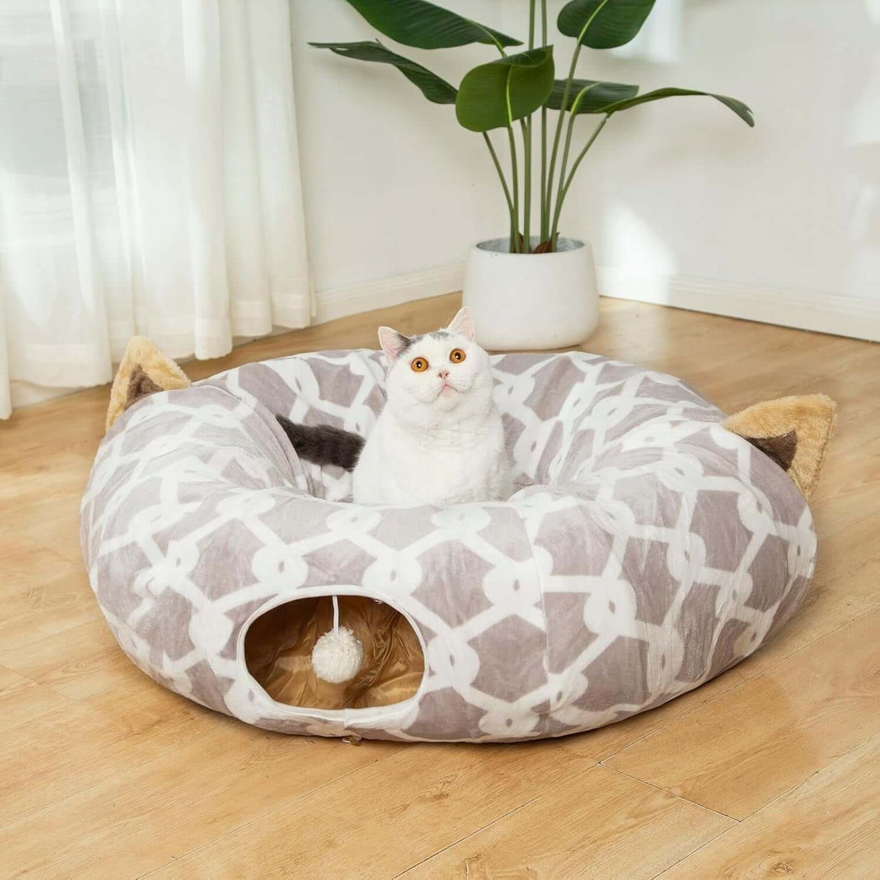 Cozy Cat Tunnel Bed  | Cozy Large Cat Tunnel Bed - Christmas Tree Playtime - Fluffy Toy Balls - Cosrac